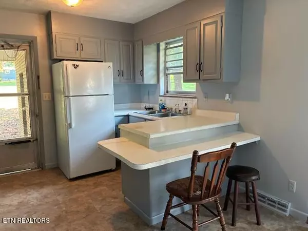 Strawberry Plains, TN 37871,2993 Old A J Highway Hwy