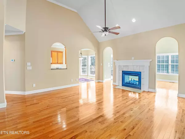 Loudon, TN 37774,110 Yona WAY