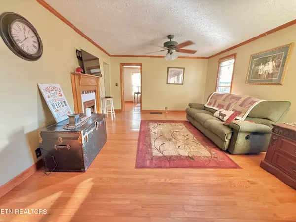 Pennington Gap, VA 24277,319 Main St