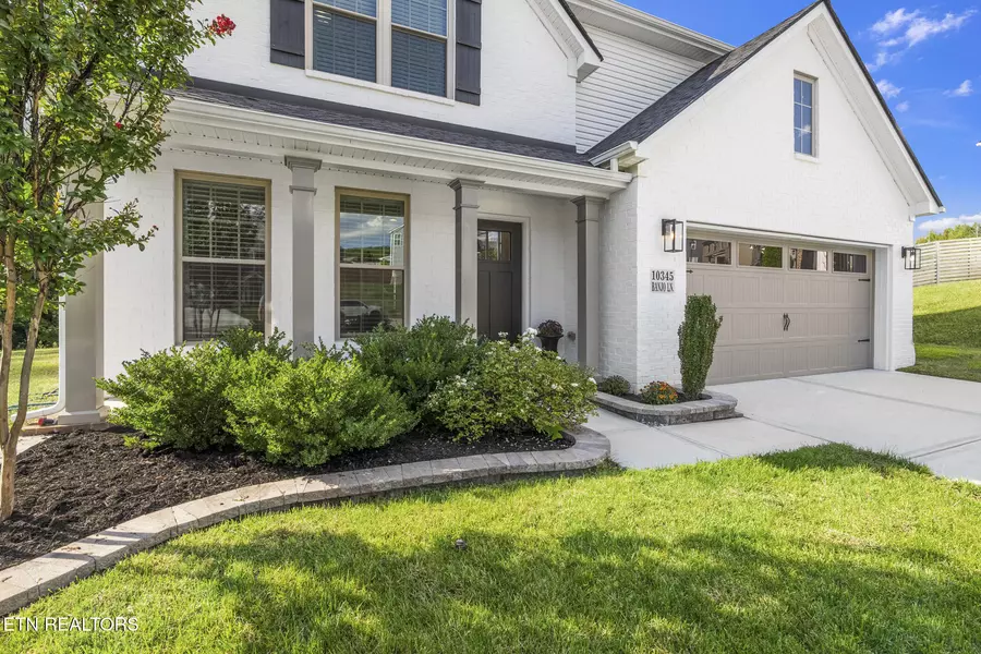 10345 Banjo LN, Knoxville, TN 37932