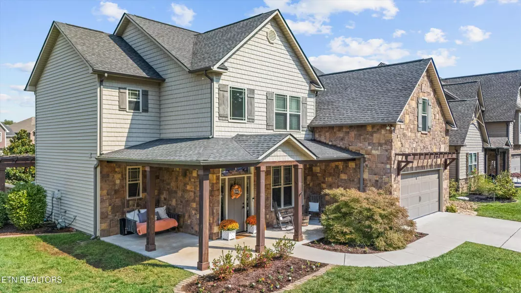 1118 Front Royal LN, Knoxville, TN 37922