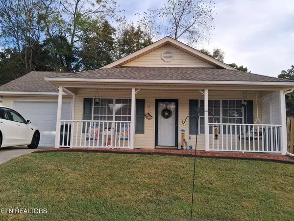 131 Emerald Court PL, Lenoir City, TN 37771