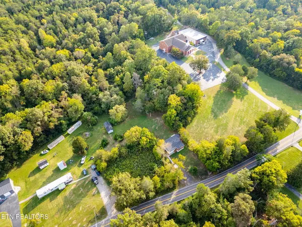 Strawberry Plains, TN 37871,10204 Thorn Grove PIKE