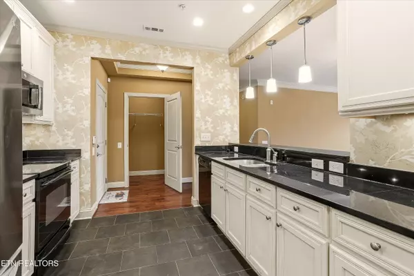 Oak Ridge, TN 37830,329 Centennial Bluff Blvd