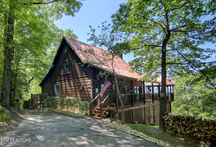 1906 Wild Iris WAY, Sevierville, TN 37862