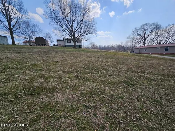 Loudon, TN 37774,4020 Wade Rd