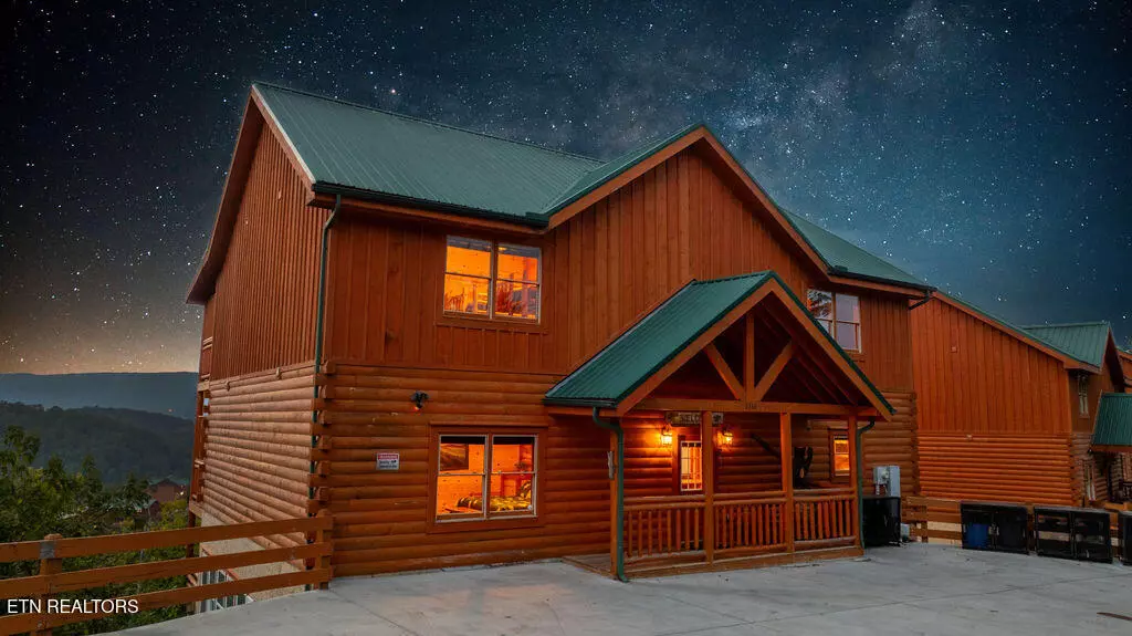 Sevierville, TN 37862,3336 Lonesome Pine WAY