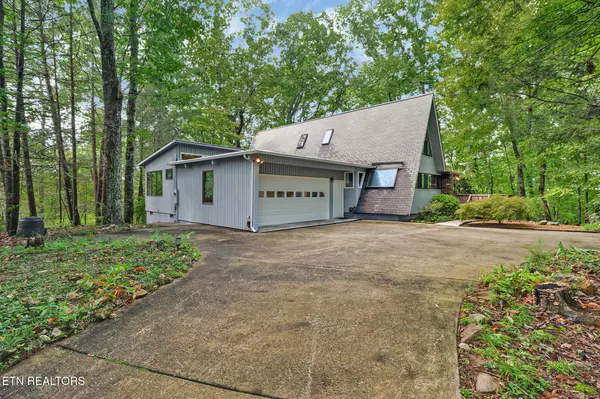 Oak Ridge, TN 37830,964 Outer DR