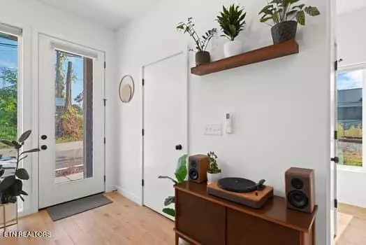 Knoxville, TN 37920,433 Saint Paul St