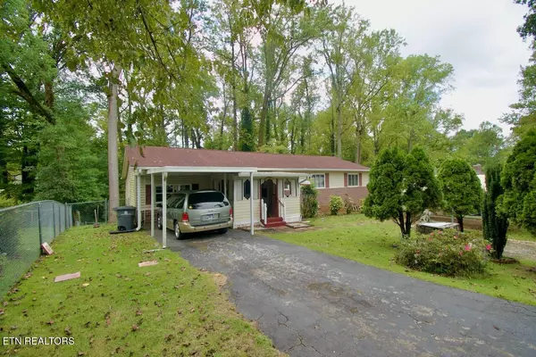 Knoxville, TN 37920,206 Hartford Rd