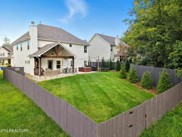 Knoxville, TN 37923,952 Festival LN