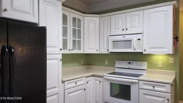 Knoxville, TN 37932,1529 Armiger LN