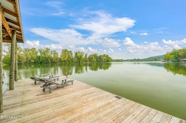 Kingston, TN 37763,124 Beard LN