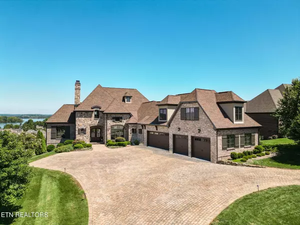 497 Southern WAY, Lenoir City, TN 37772