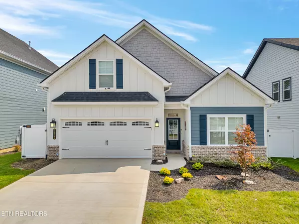 1212 Fort Craig Tr, Maryville, TN 37803