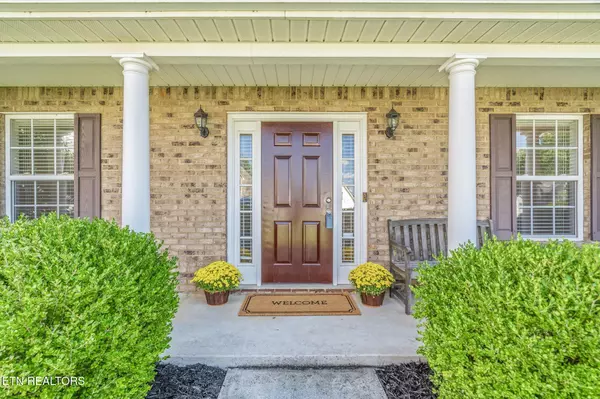 Knoxville, TN 37923,737 Mountain Pass LN