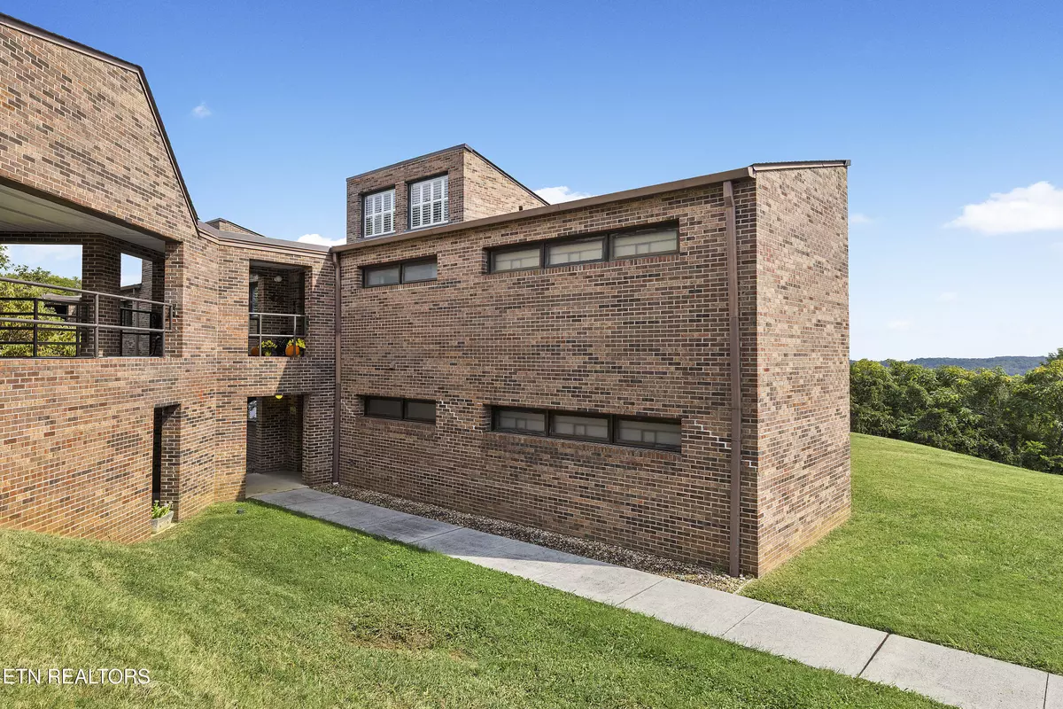 Knoxville, TN 37918,6206 Mountain Park DR #6