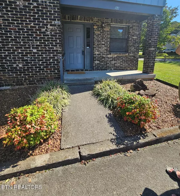 Oak Ridge, TN 37830,98 Hampshire CIR