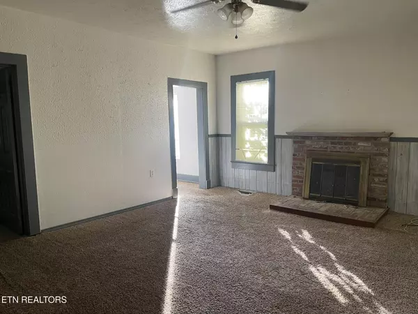 Louisville, TN 37777,4505 Sing LN