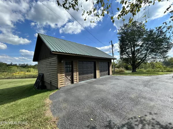 Lafollette, TN 37766,466 Greene LN
