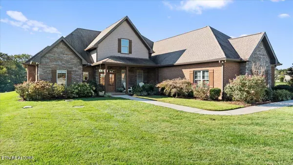 3725 Promontory PT, Louisville, TN 37777