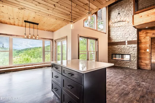 Sevierville, TN 37862,4228 Wears Valley Rd #UNIT 92