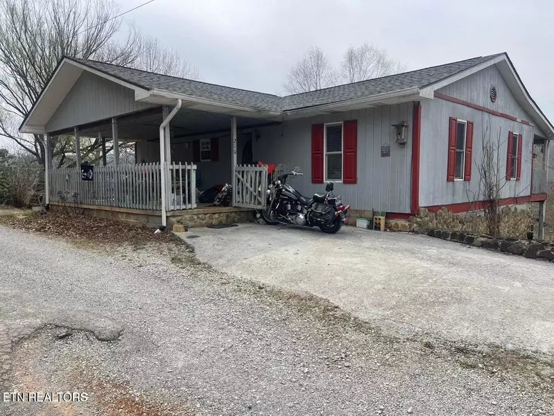 210 Last LZ LN, Speedwell, TN 37870