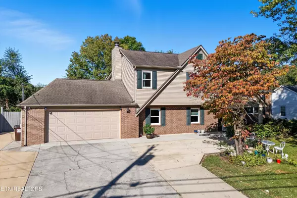 1709 Wickersham DR, Knoxville, TN 37922