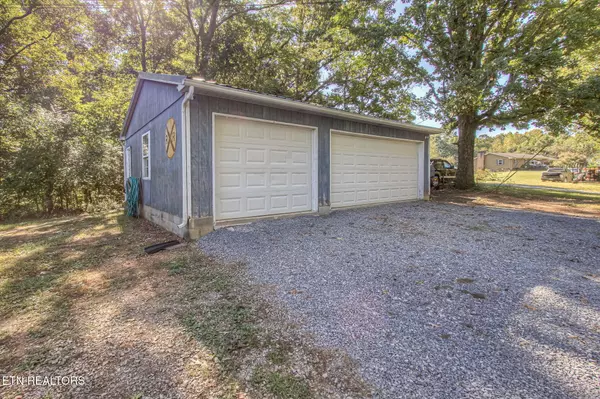 Louisville, TN 37777,3404 Pink Hatcher Ln