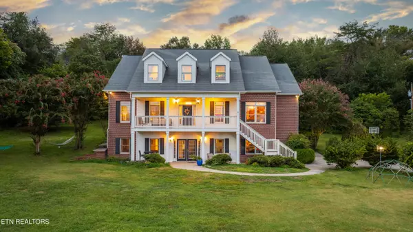 1143 Jenkins LN, Knoxville, TN 37934