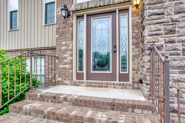 Knoxville, TN 37921,6427 Hollow Oak LN