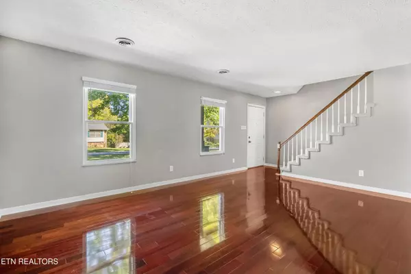 Knoxville, TN 37934,417 Oran Rd