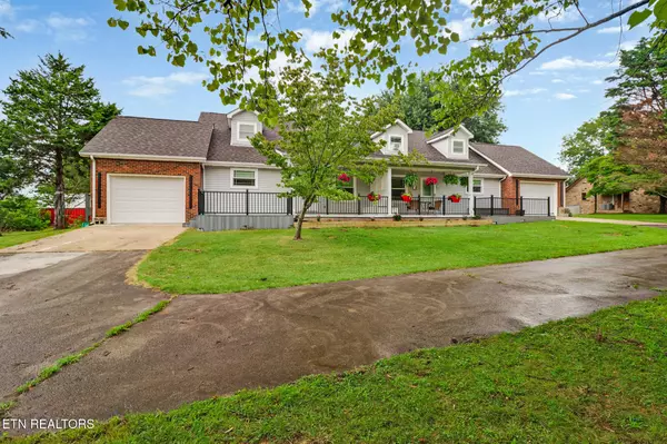 851 Highland LN, Crossville, TN 38555