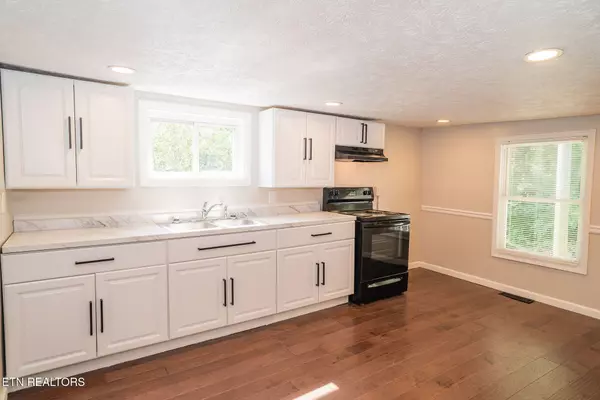 Knoxville, TN 37917,132 Watauga Ave