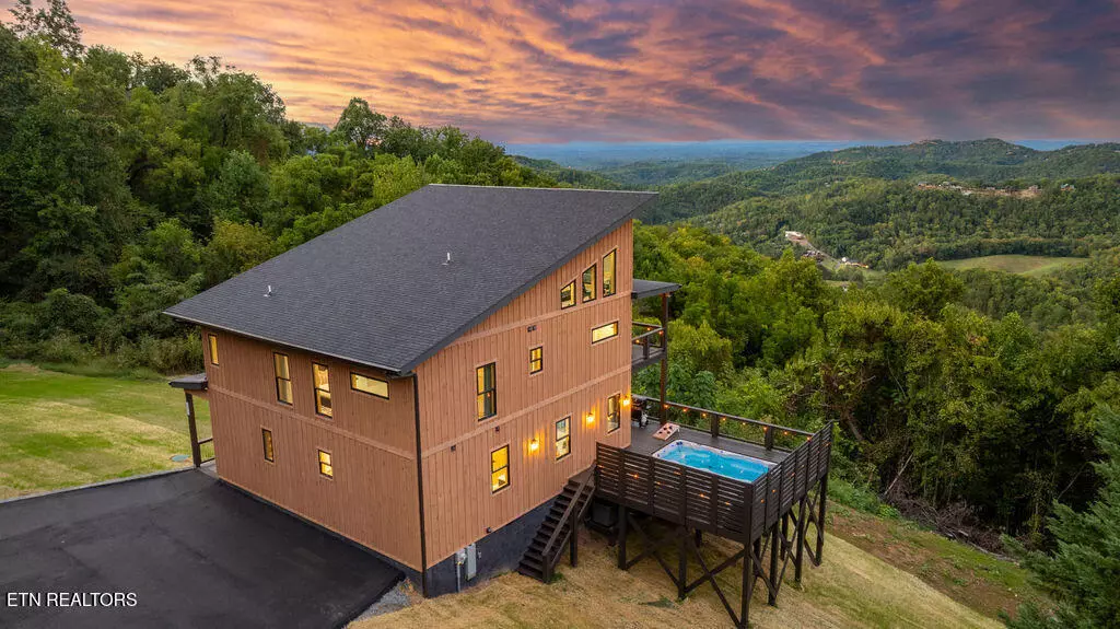 Sevierville, TN 37862,2415 Majestic View WAY