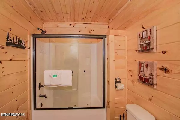 Sevierville, TN 37876,1860 Billard WAY