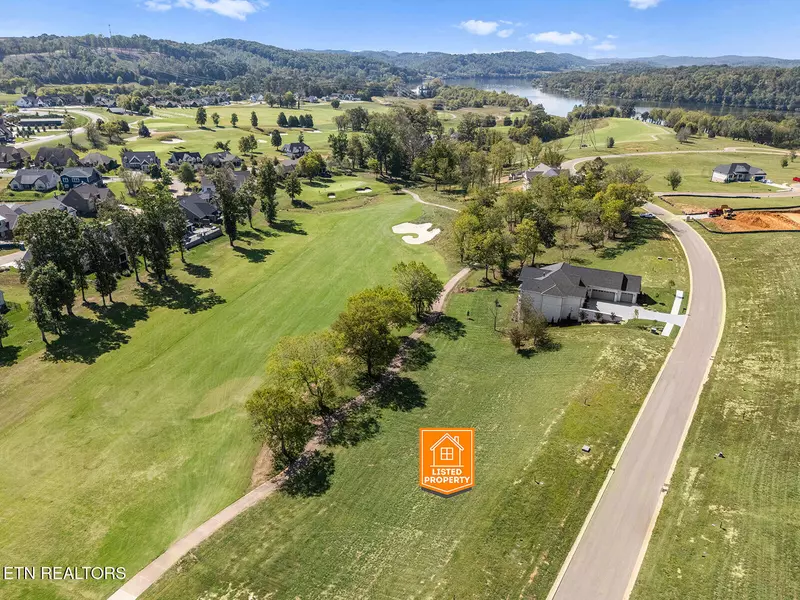 445 Mockingbird LN, Loudon, TN 37774