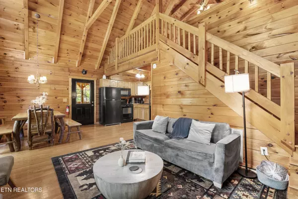 Sevierville, TN 37876,2302 View DR