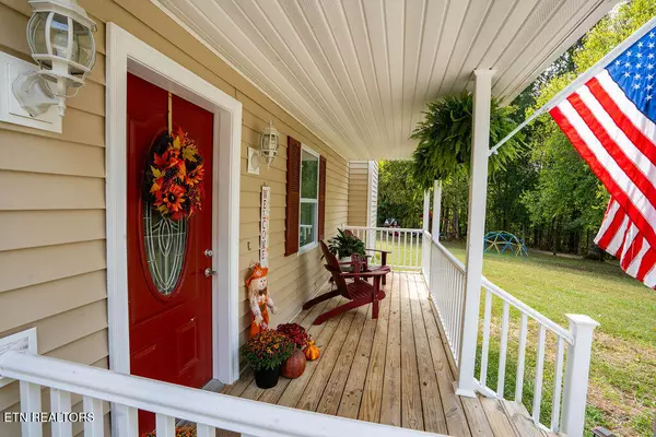 Sevierville, TN 37876,153 Finchum LN