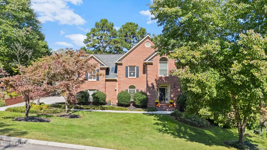 11919 Burnside PL, Knoxville, TN 37934