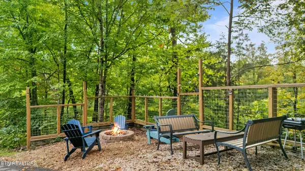 Sevierville, TN 37862,1001 Sunrise Blvd