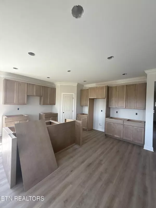 Madisonville, TN 37354,145 Victory DR