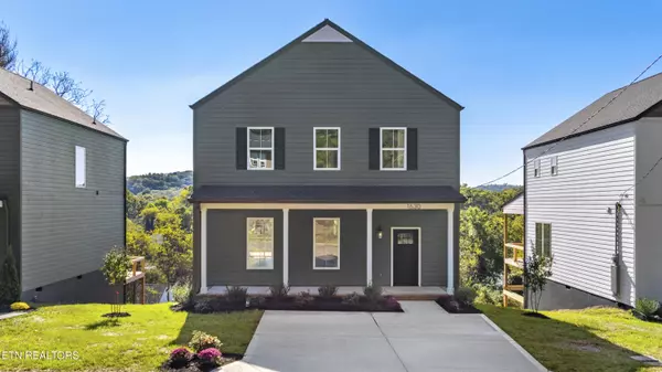 1630 Rugby Ave, Knoxville, TN 37920