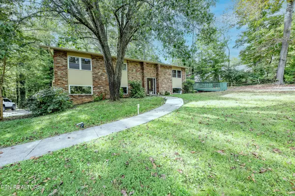 102 Norway LN, Oak Ridge, TN 37830