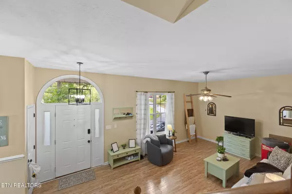 Clinton, TN 37716,709 Sharp St