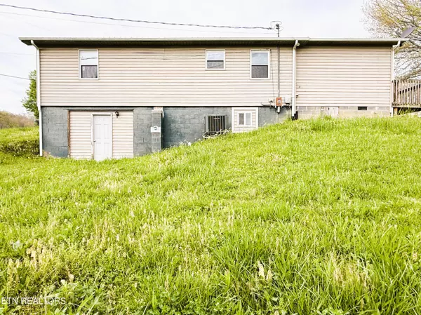 Sneedville, TN 37869,413 Sunset Hills Rd