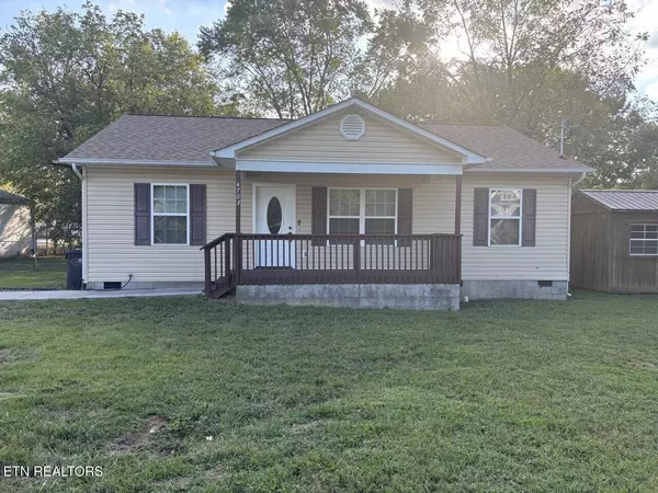 4703 High School Rd, Knoxville, TN 37912