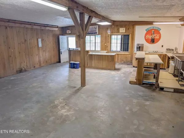 Rockwood, TN 37854,14627 Highway 70E