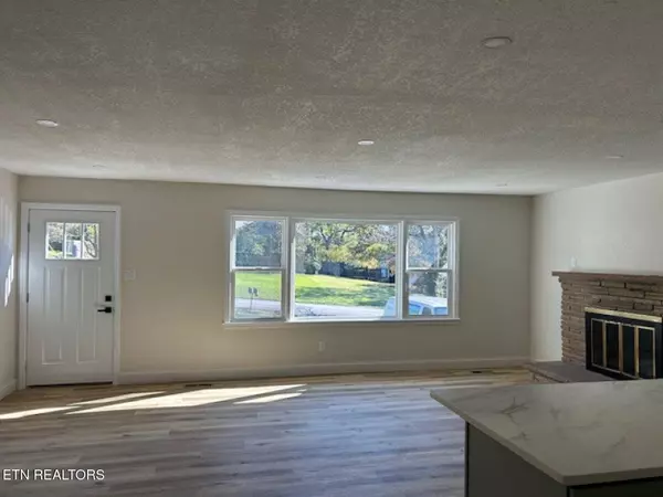 Knoxville, TN 37914,2501 Pleasant View Rd