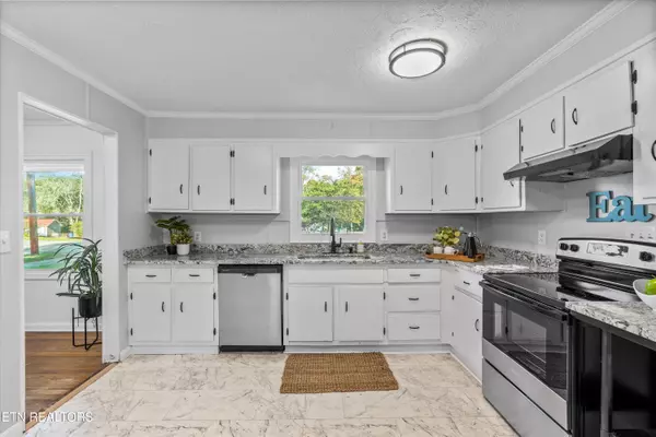 Oak Ridge, TN 37830,206 Bunker LN